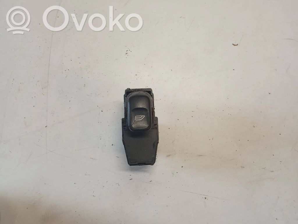 Electric window control switch   30658696,09120700,5586N3RUA