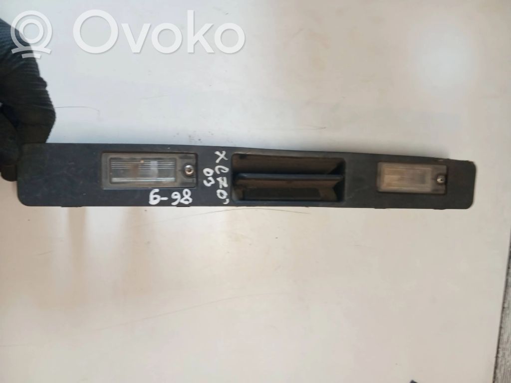 Volvo V70 Trunk door license plate light bar 