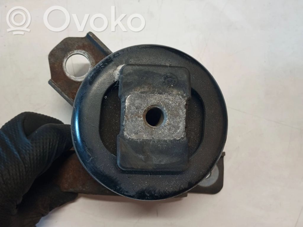 Volvo XC60 Engine mount bracket 