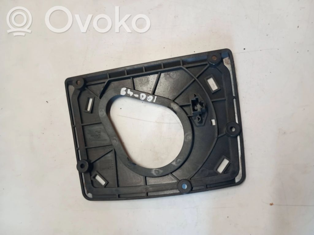 Volvo XC90 Dash center speaker frame 