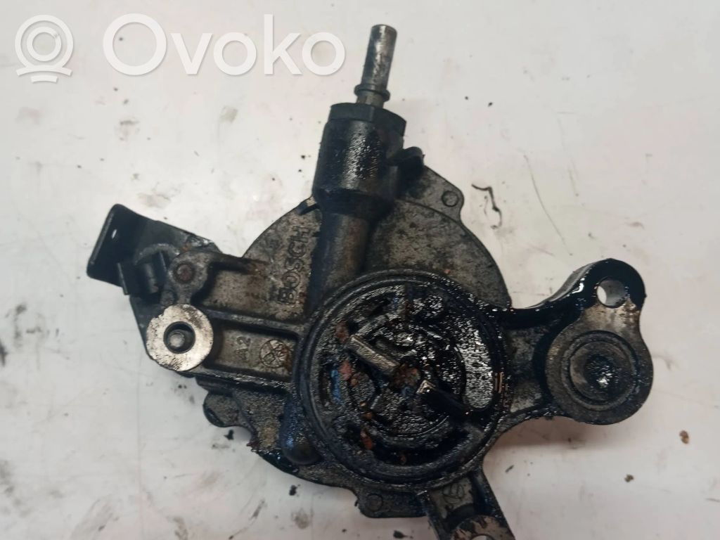Volvo S40 Vacuum pump 