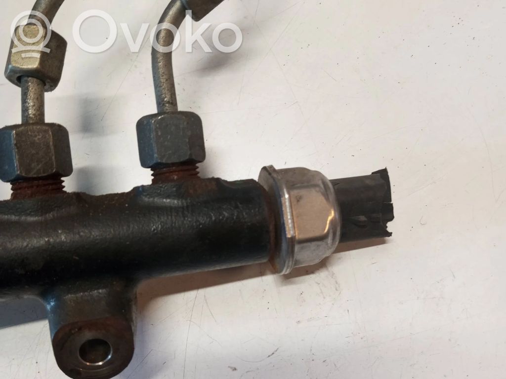 Volvo V60 Fuel main line pipe 