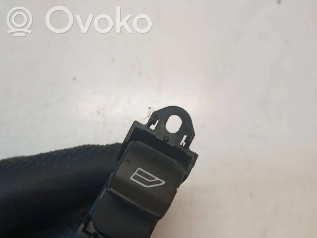 Volvo V70 Electric window control switch 