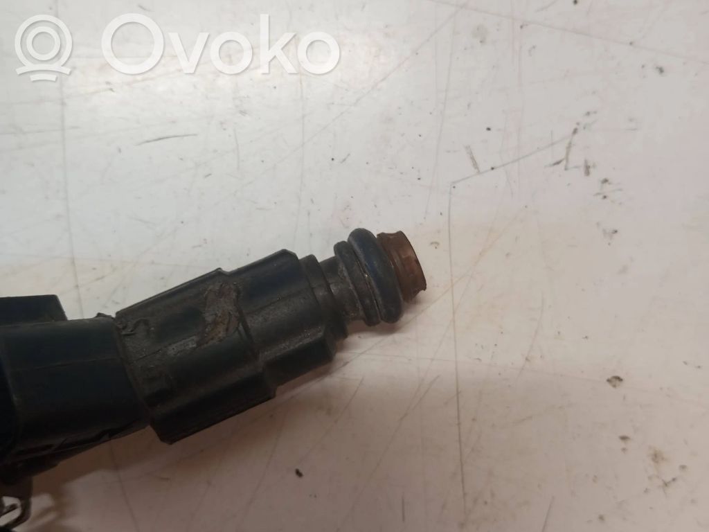 Volvo V50 Degvielas maģistrālā caurule 