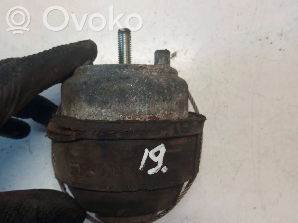 Engine mount bracket   30680751,8624754
