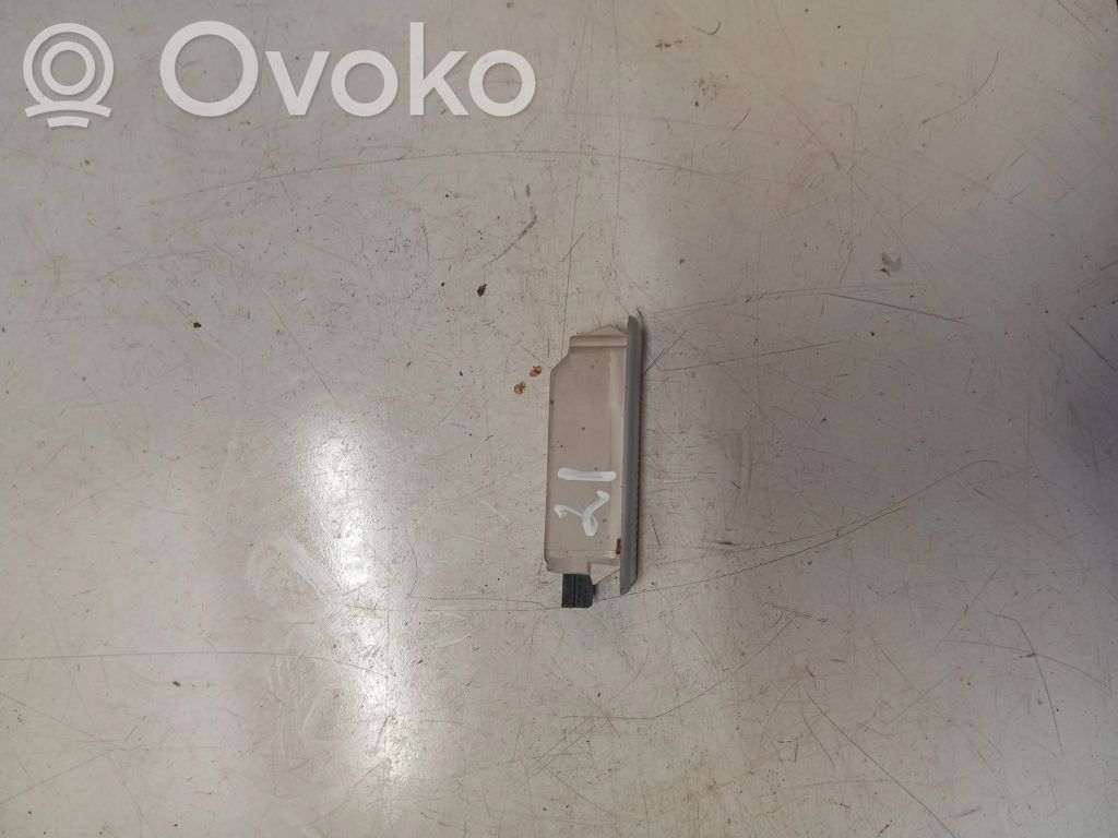 Boot/trunk interior light   6972605,6831
