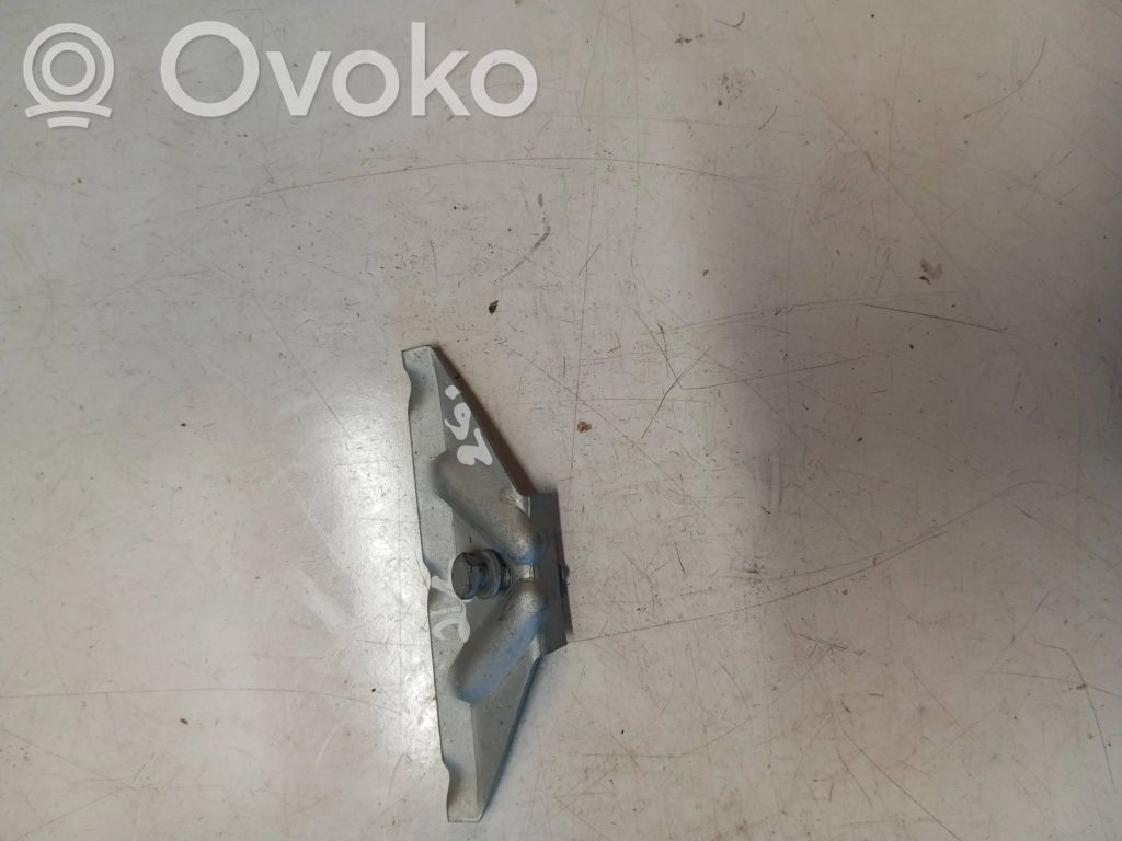 Battery bracket