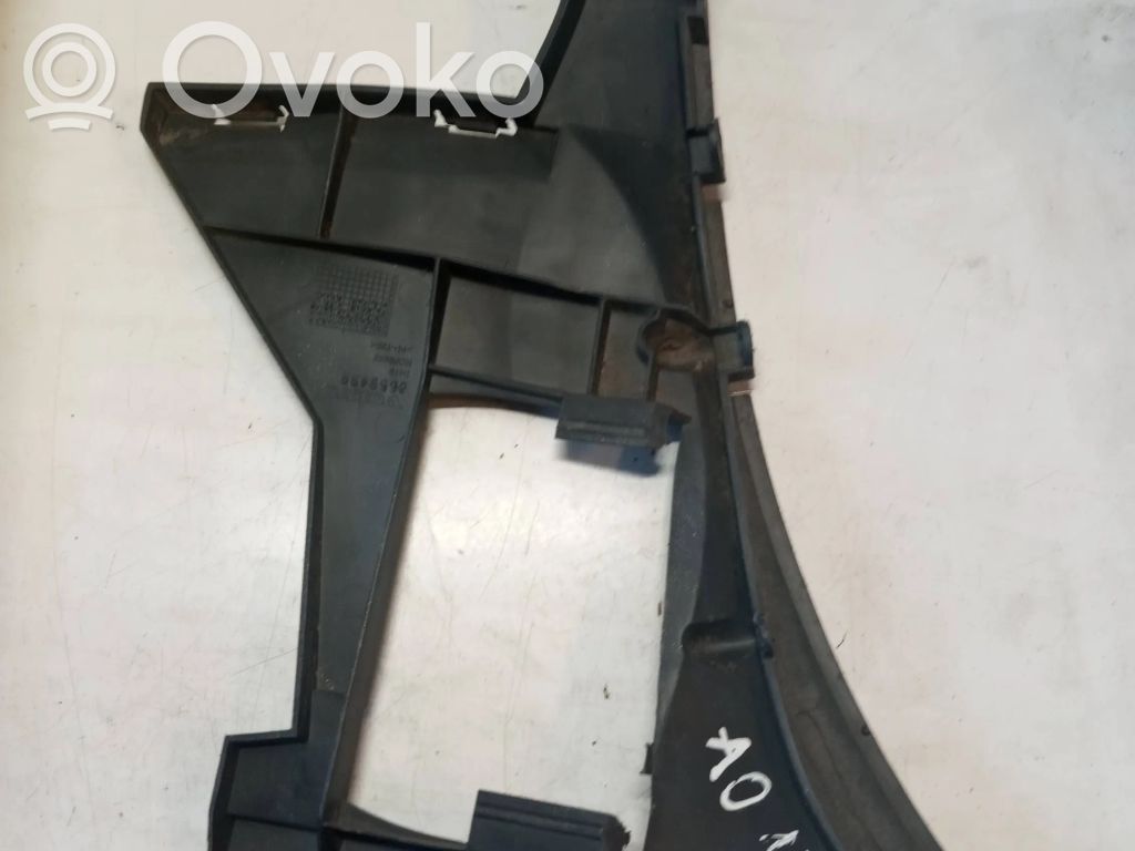 Rear bumper mounting bracket   8659499