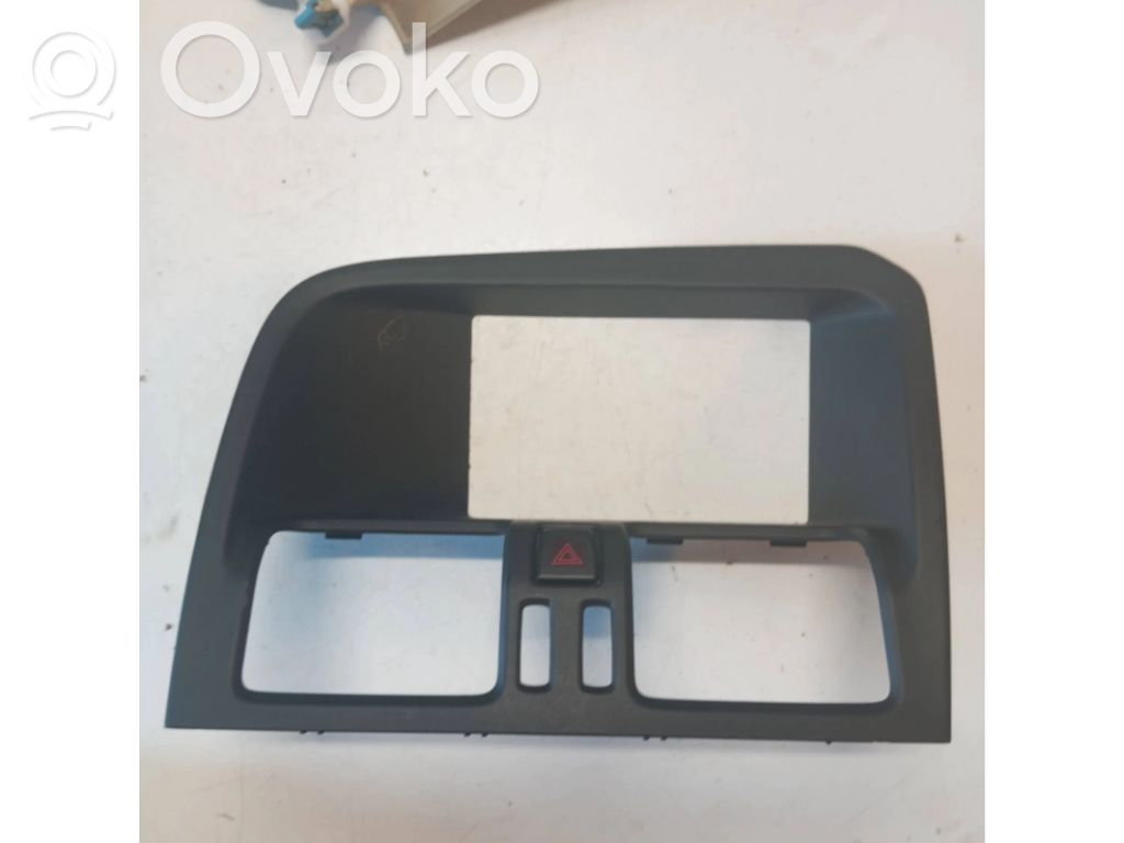 Volvo XC60 Hazard light switch 