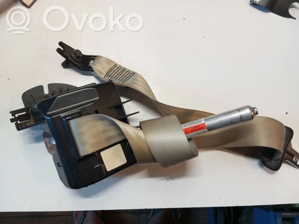 Volvo V70 Cinturón trasero 