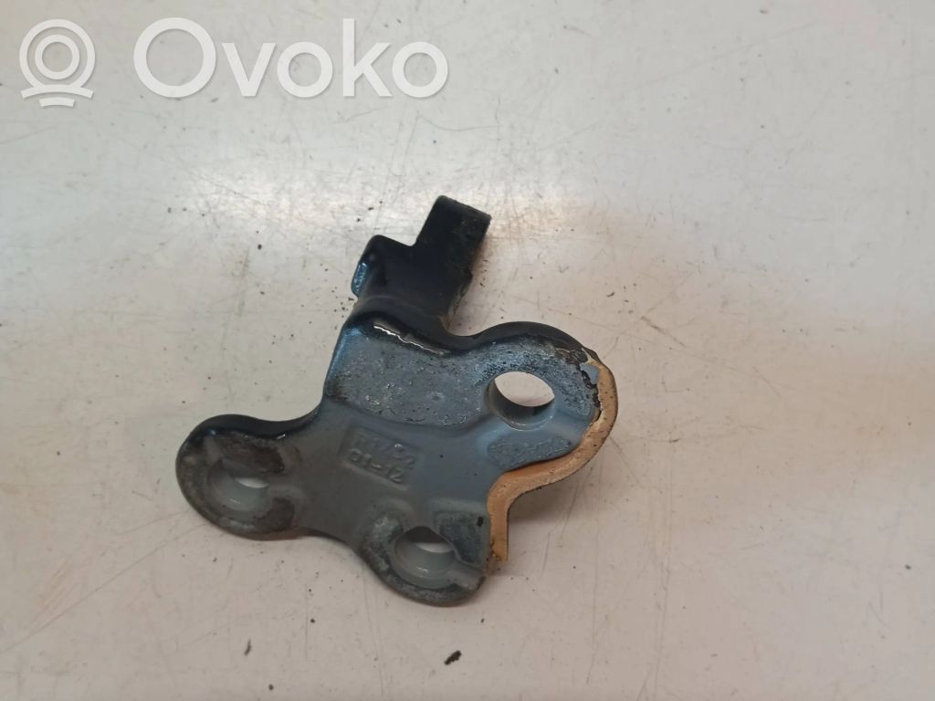 Volvo V60 Front door lower hinge 