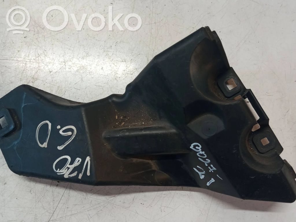 Volvo V70 Galinis laikiklis bamperio 
