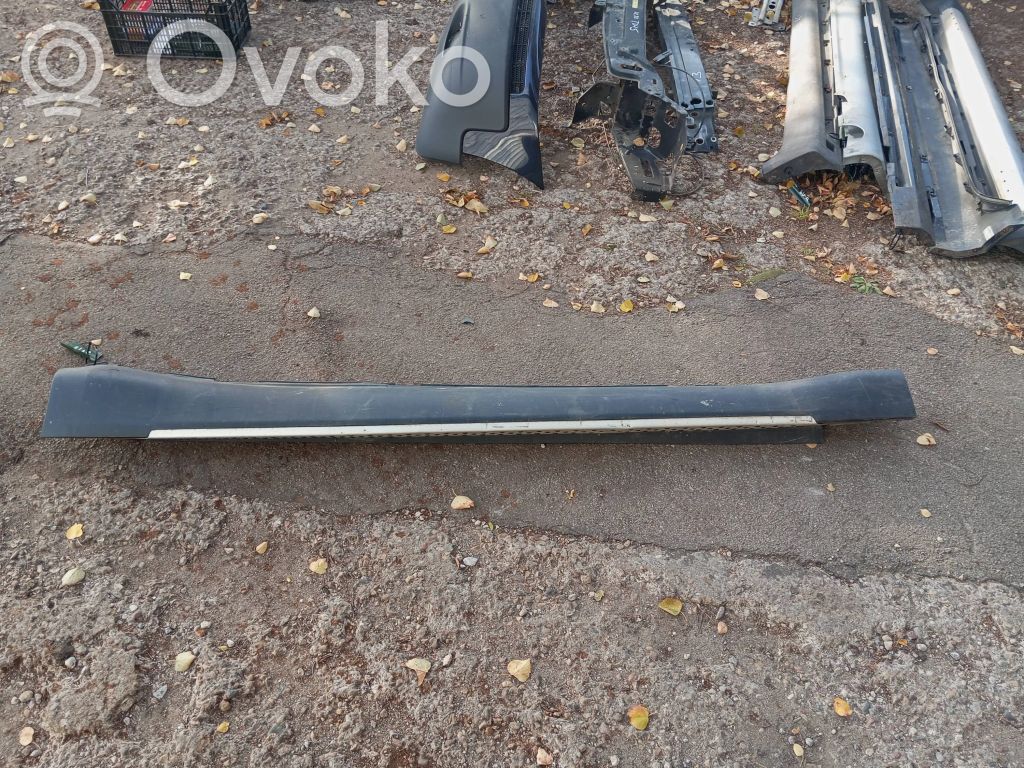 BMW X6 E71 Sill 