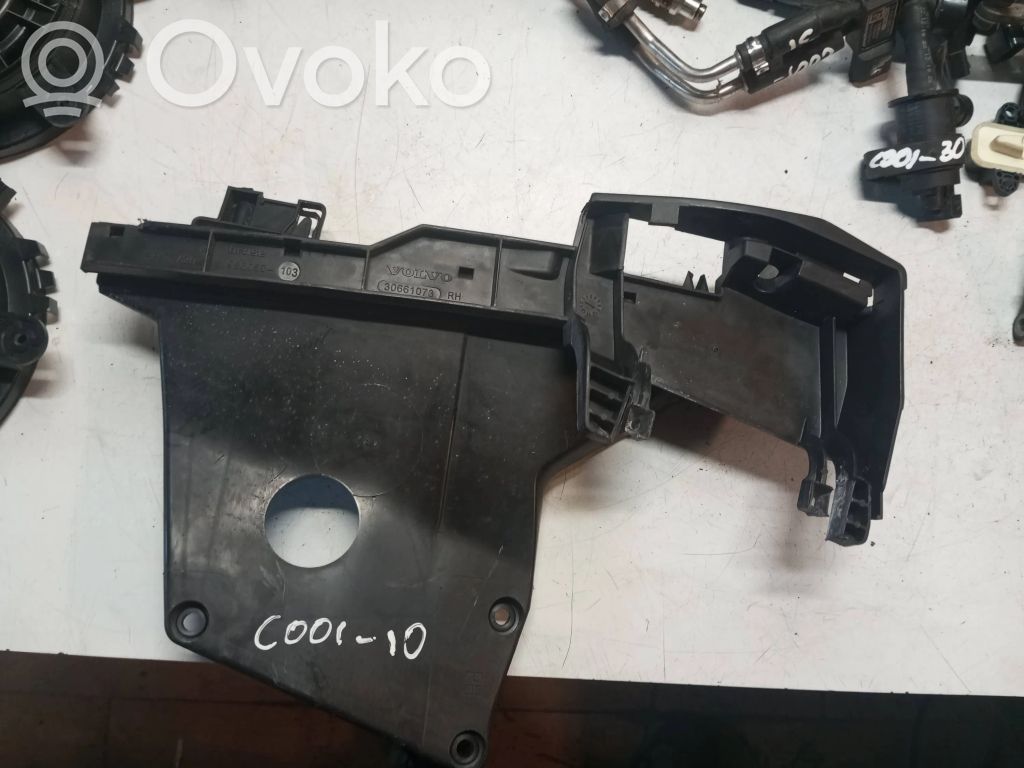 Volvo S80 Priekšpusē turētājs / kronšteins ārējam atvēršanas rokturim 