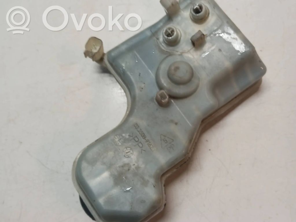 Volvo V40 Jarrunestesäiliö 