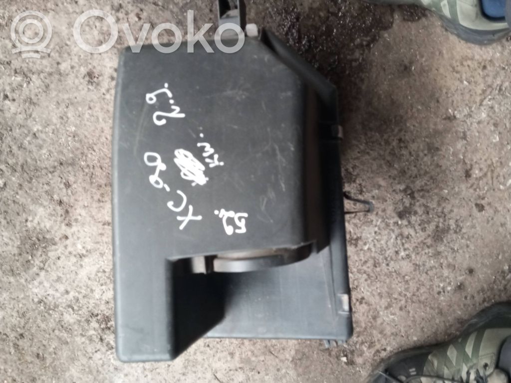Volvo V70 Air filter box 