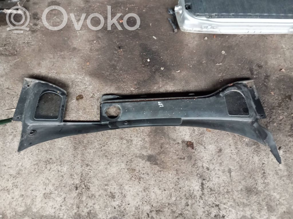 Volvo XC60 Pyyhinkoneiston lista 