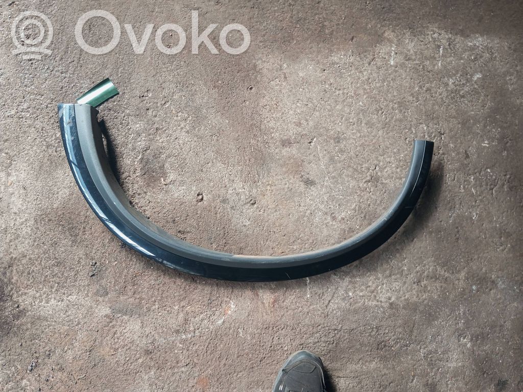 Volvo XC90 Front arch trim 