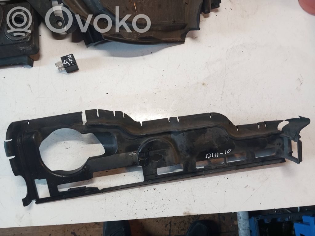Volvo S60 Radiatoriaus oro nukreipėjas (-ai) 