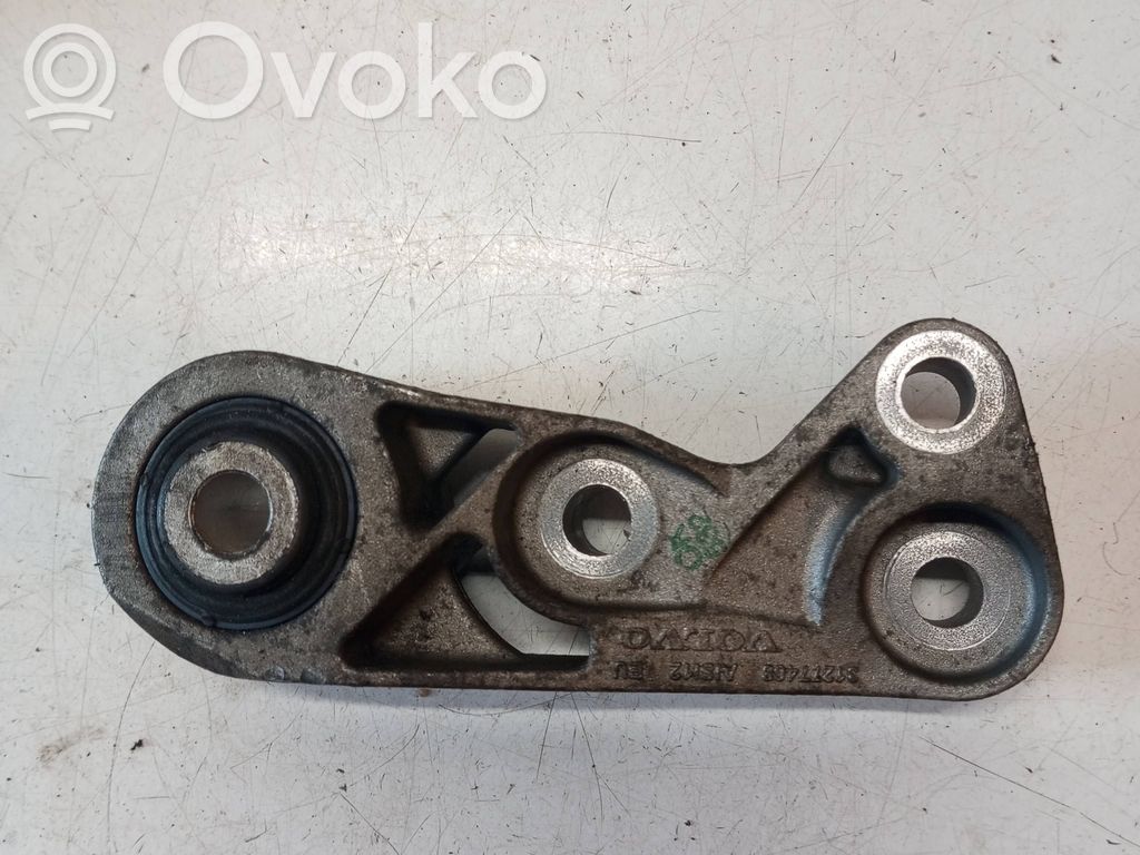 Volvo XC60 Gearbox mounting bracket 
