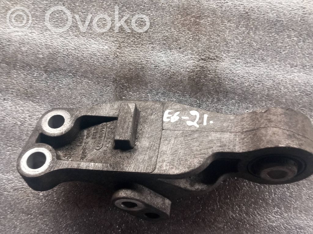 Volvo V60 Gearbox mounting bracket 