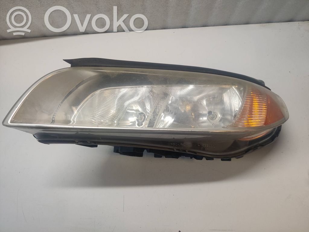 Volvo XC70 Headlight/headlamp 