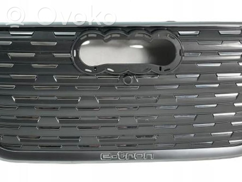 Audi Q4 Sportback e-tron Front grill 