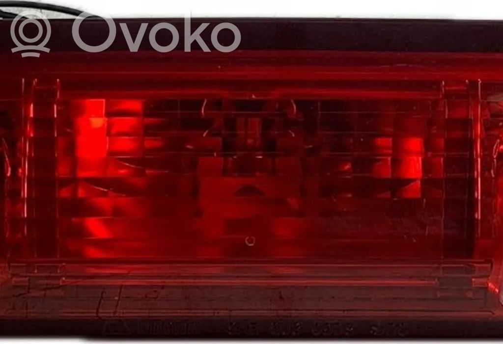 Dodge RAM Third/center stoplight 