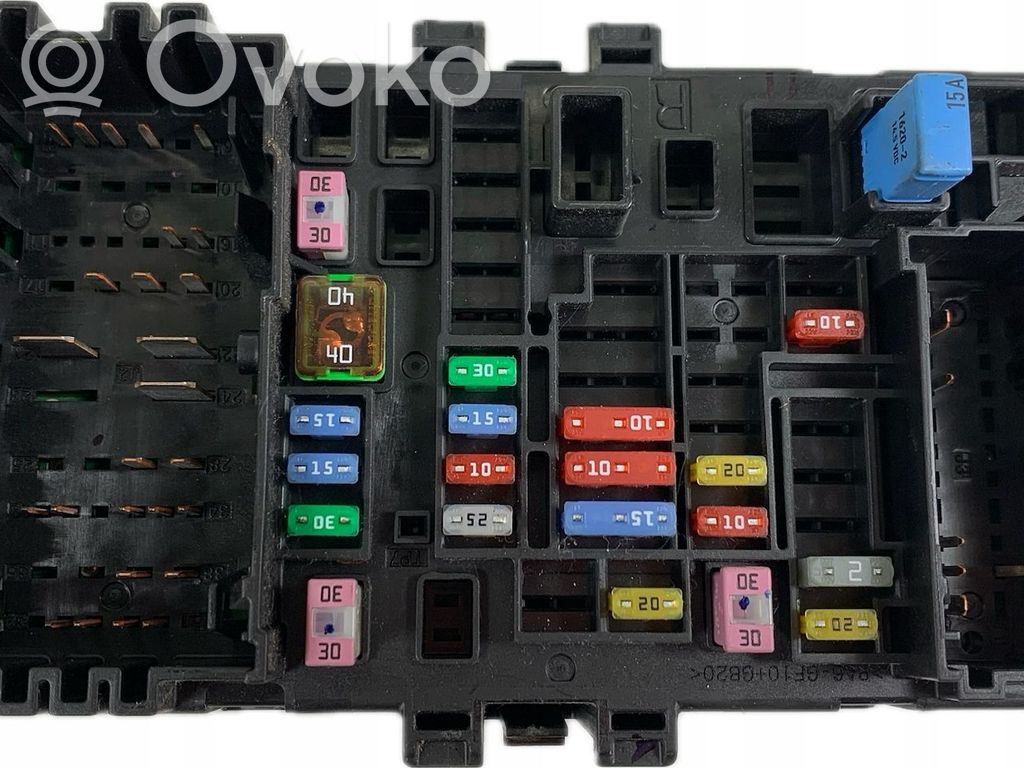 Cadillac Escalade IV Fuse box set 