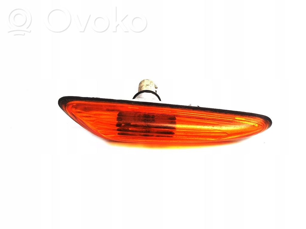Front indicator light   6911368