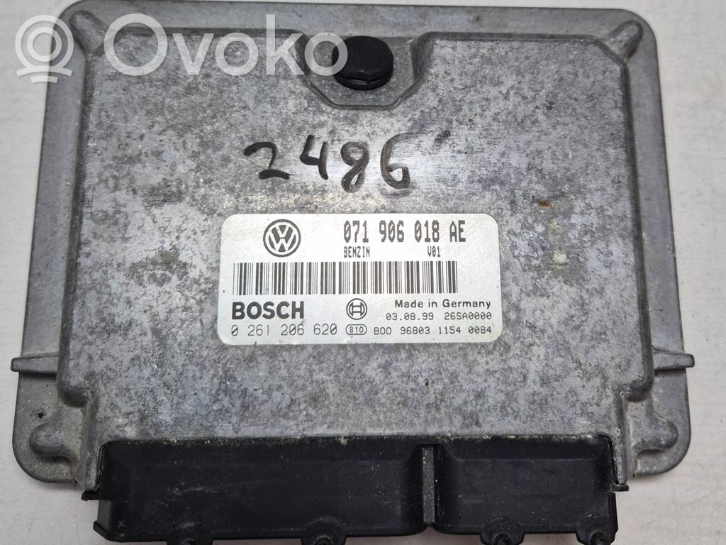 Volkswagen PASSAT B5 Engine control unit/module 