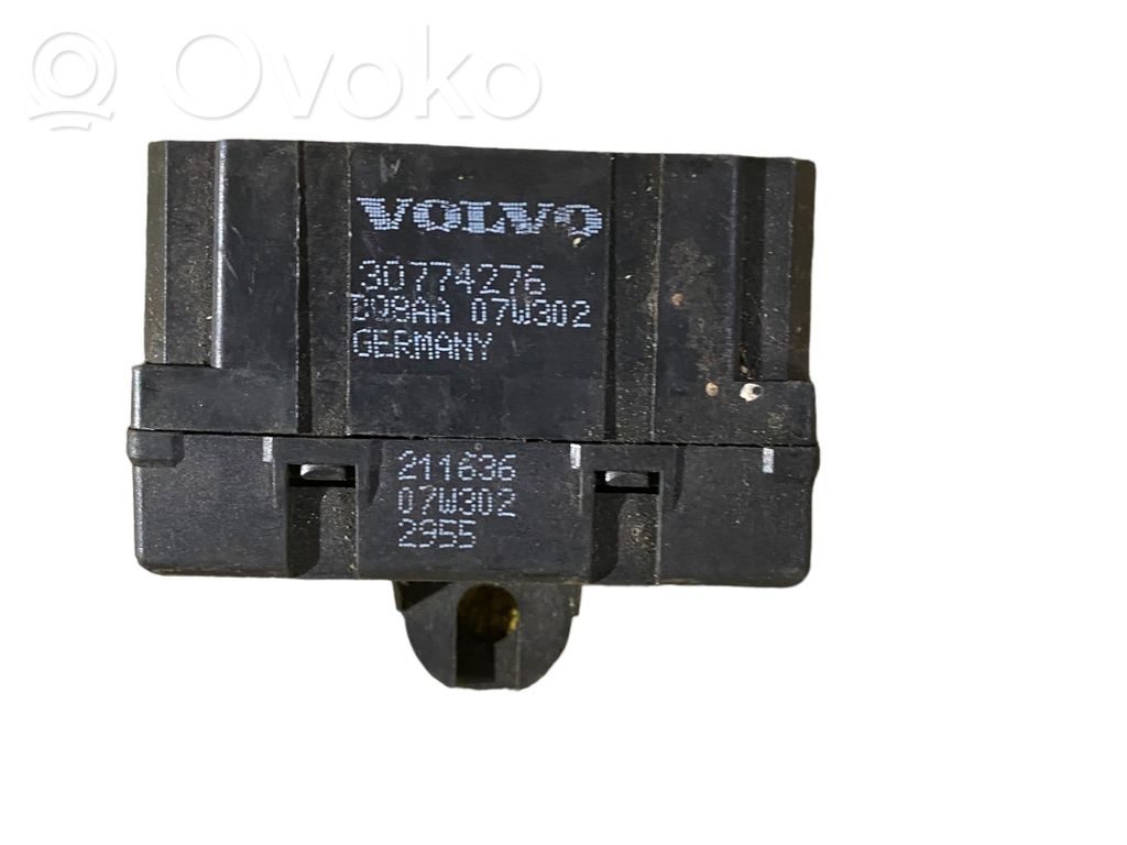 Volvo V70 Sėdynių šildymo rėlė 