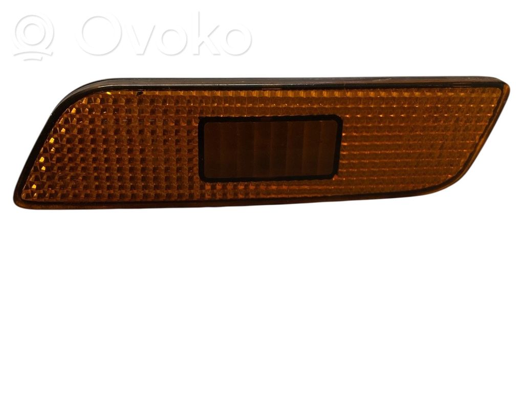 Volvo S80 Front fender indicator light 