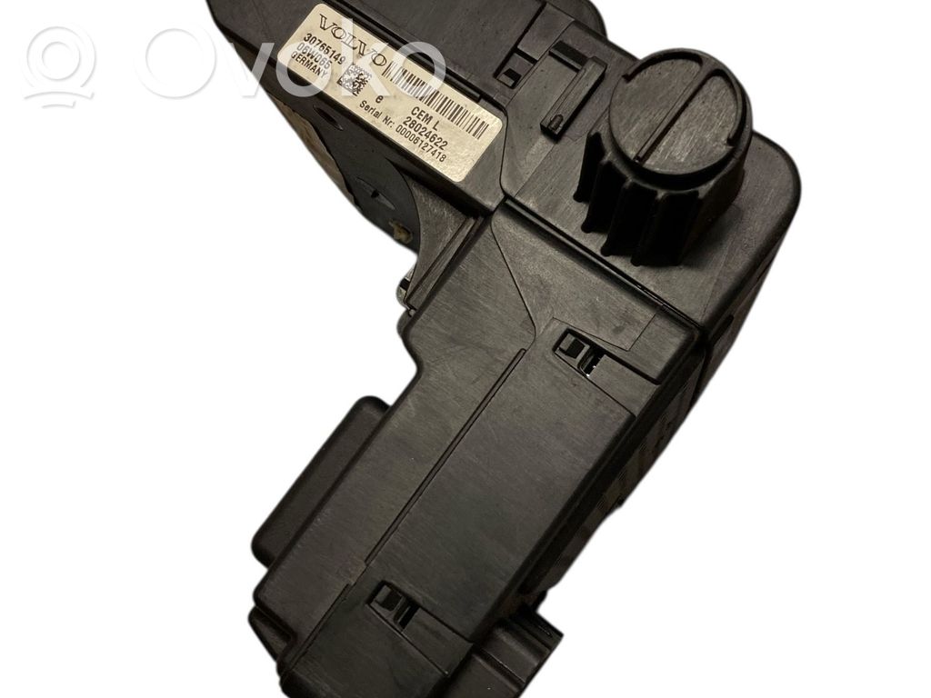 Volvo XC70 Fuse module 