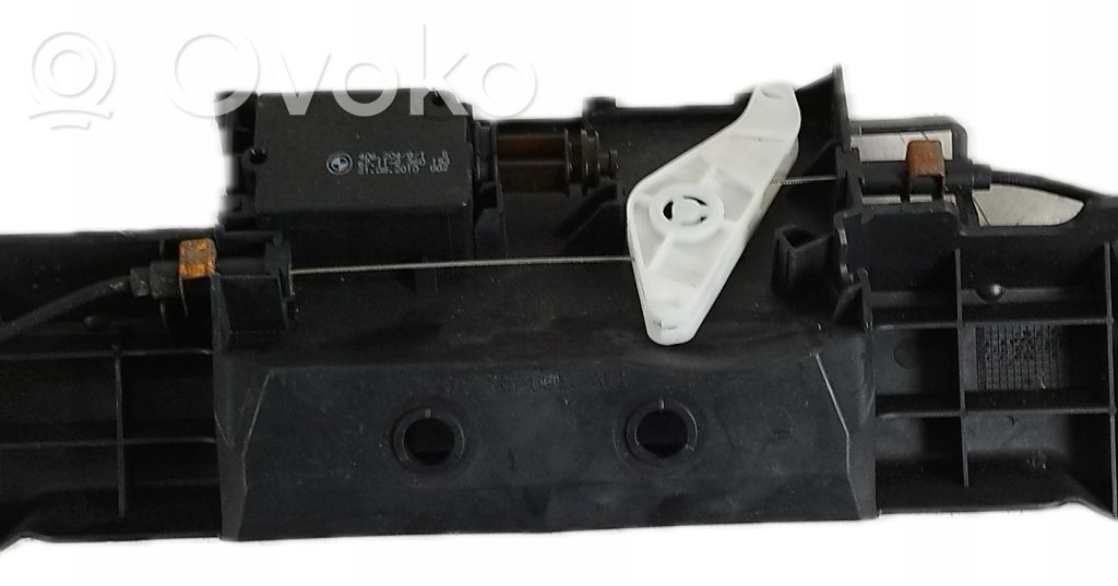 Tailgate/trunk/boot lock/catch/latch   7258345
