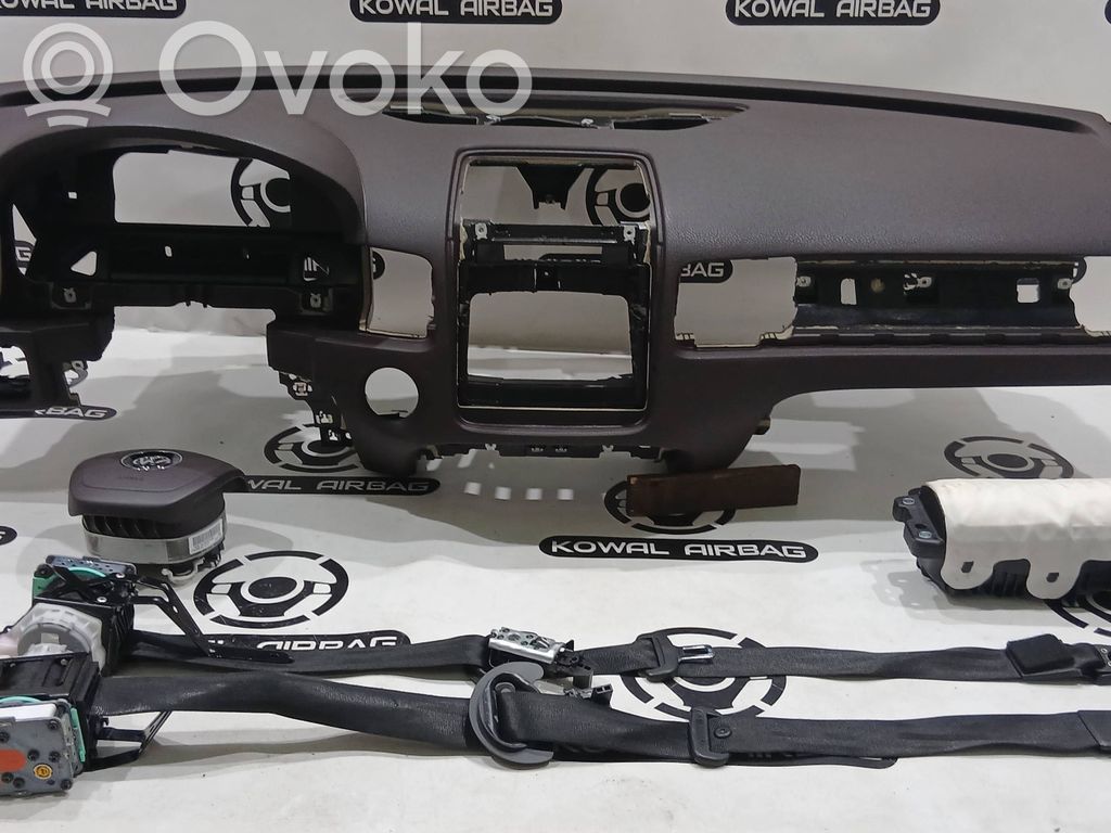 Volkswagen Touareg II Deska rozdzielcza 