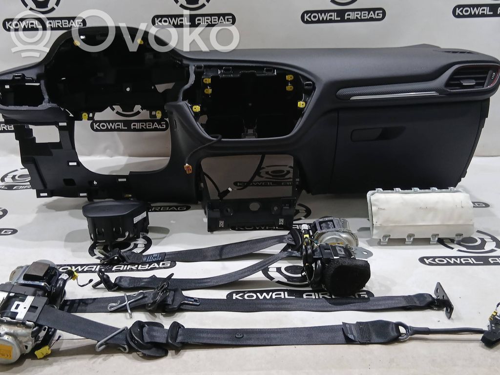 Ford Puma Oro pagalvių komplektas su panele 