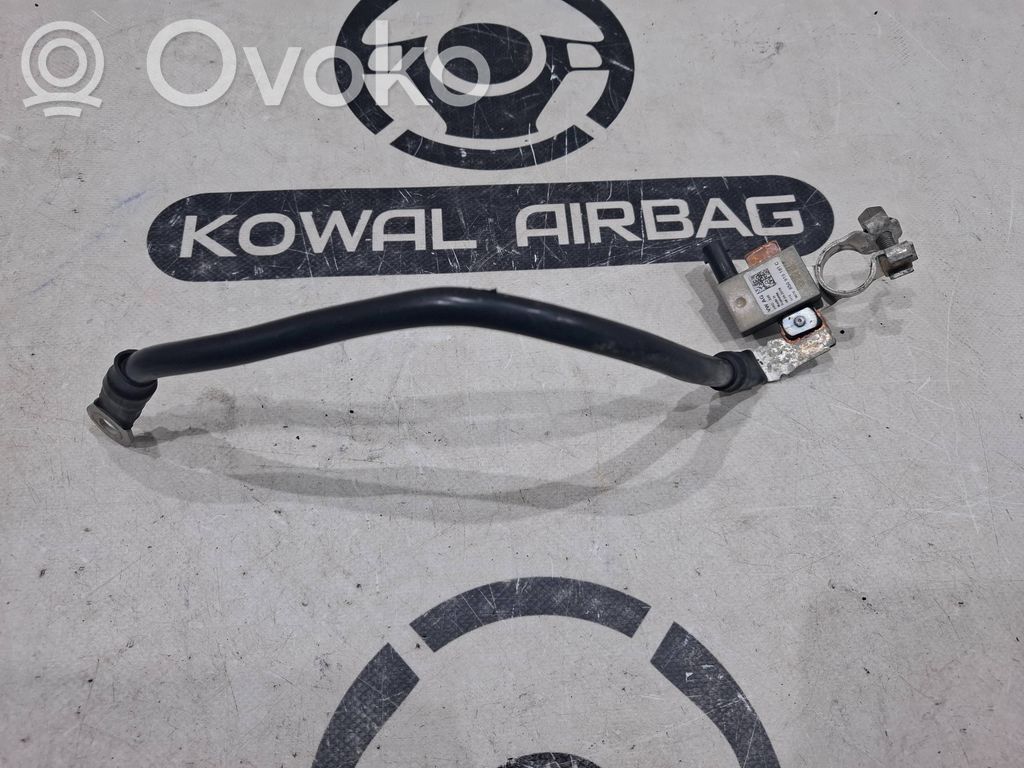 Bentley Bentayga Minusinis laidas (akumuliatoriaus) 