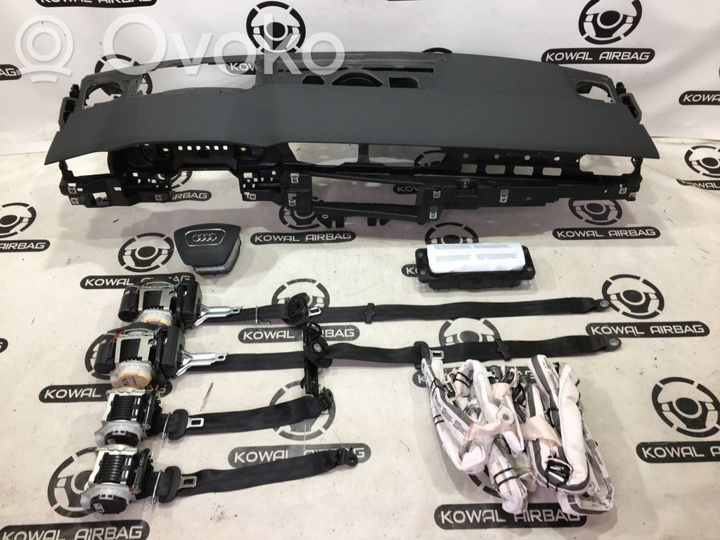 Audi RS7 C8 Set planșă bord cu airbag 