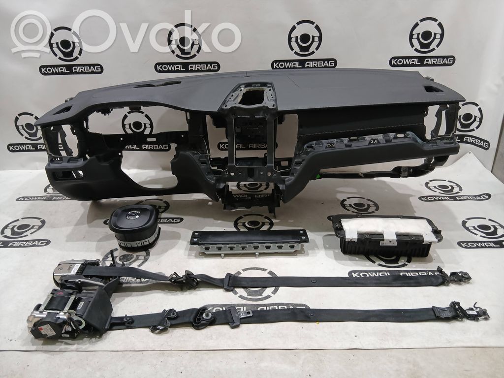 Volvo XC60 Drošības spilvenu komplekts ar paneli 