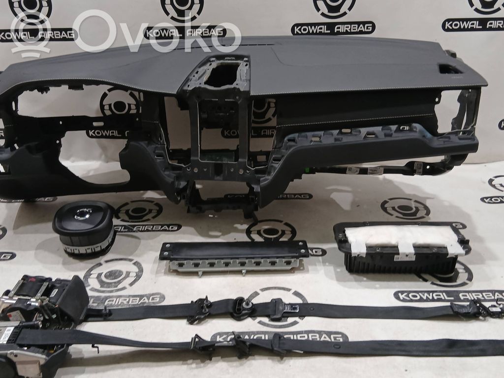 Volvo XC60 Oro pagalvių komplektas su panele 