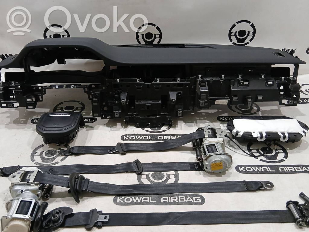 Land Rover Range Rover Evoque L551 Deska rozdzielcza 
