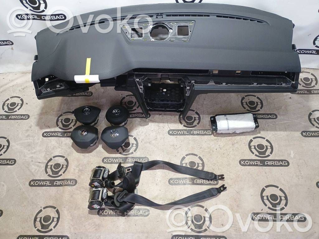 Volkswagen PASSAT B8 Set planșă bord cu airbag 
