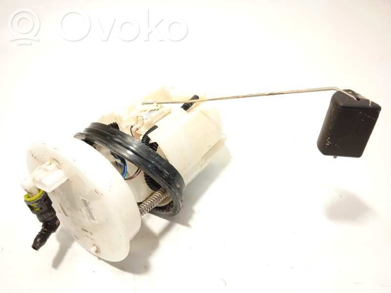 Mazda 3 III Bomba interna de combustible 