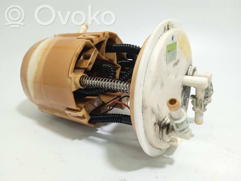 Bomba interna de combustible   42081AG110