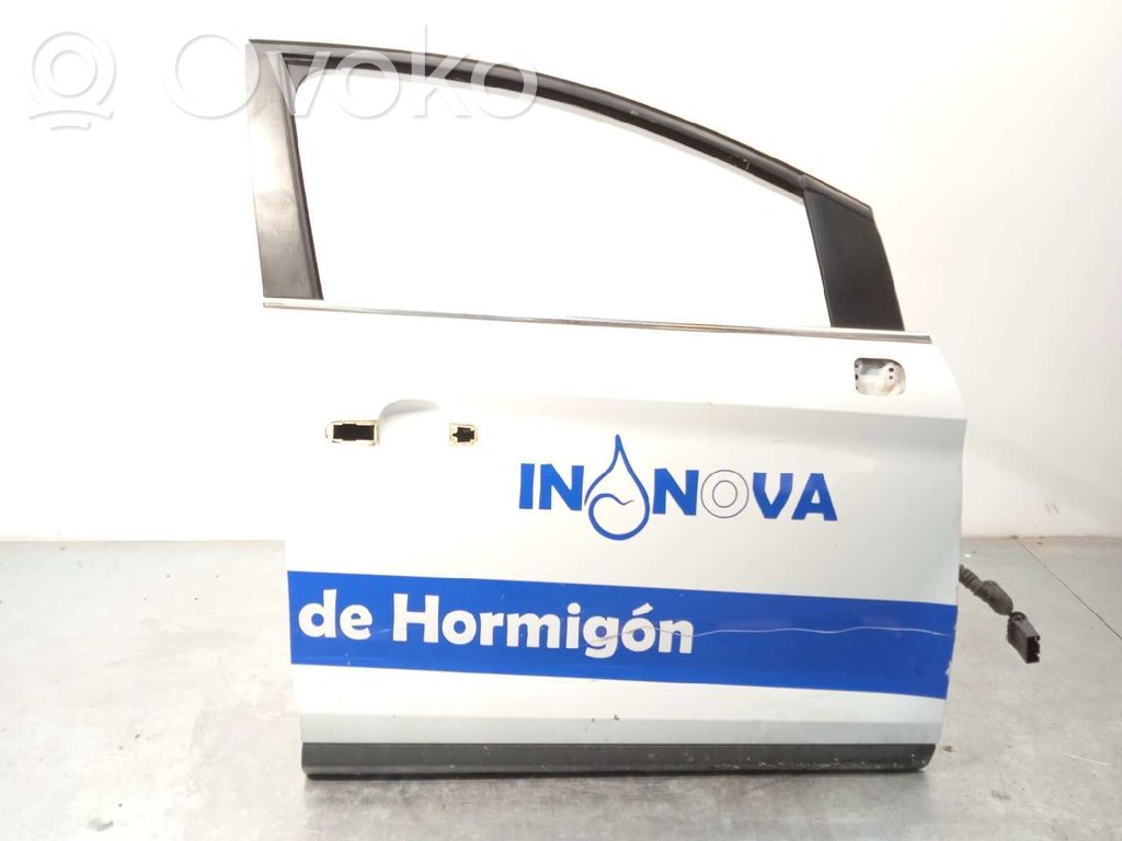 Ford Kuga I Puerta delantera 