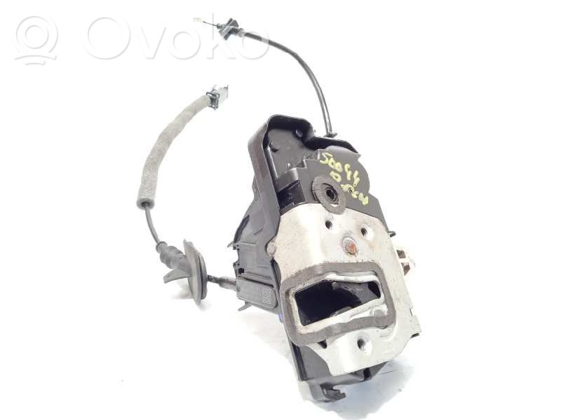 Ford Fiesta Zamek drzwi przednich 
