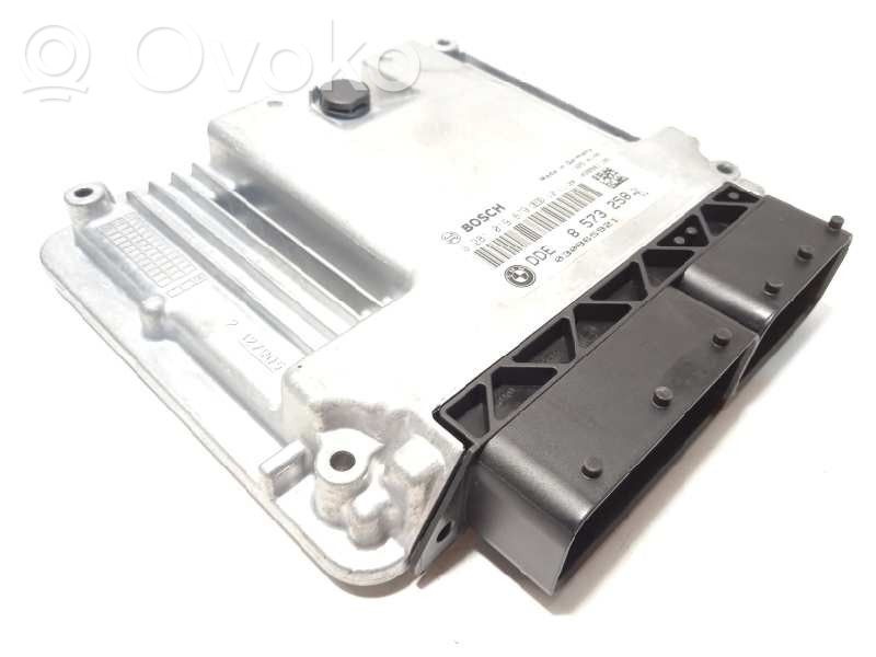 Unidad de control/módulo del motor   8573258,0281019679