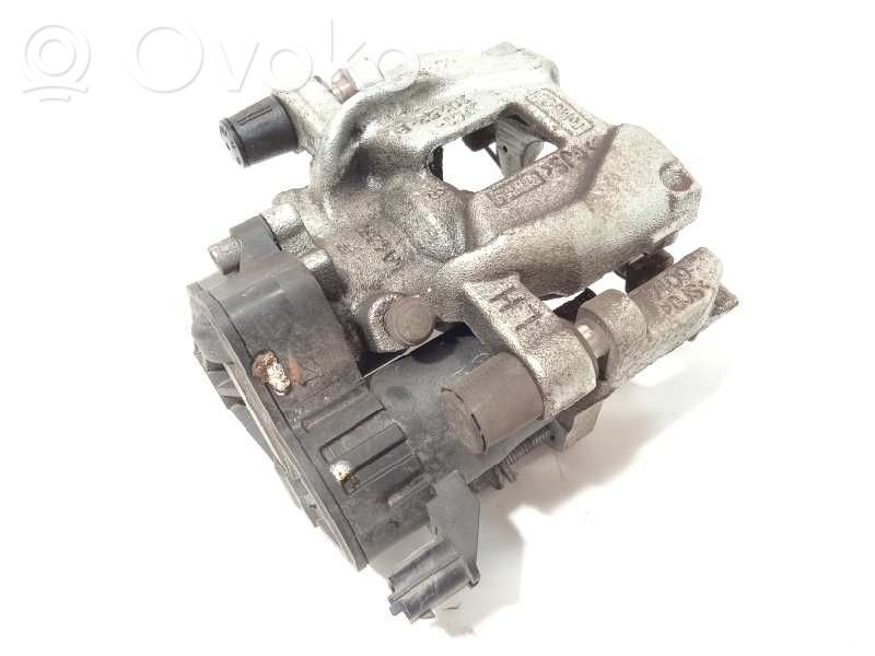 Ford Focus Tylny zacisk hamulcowy 