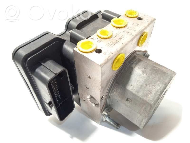 Opel Corsa E ABS bloks 